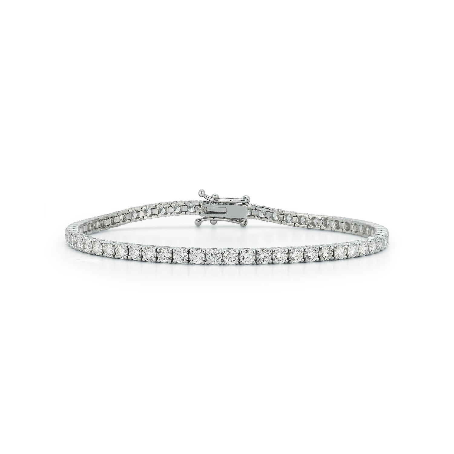 Diamond Tennis Bracelet in 18k white gold with 5 carat diamonds