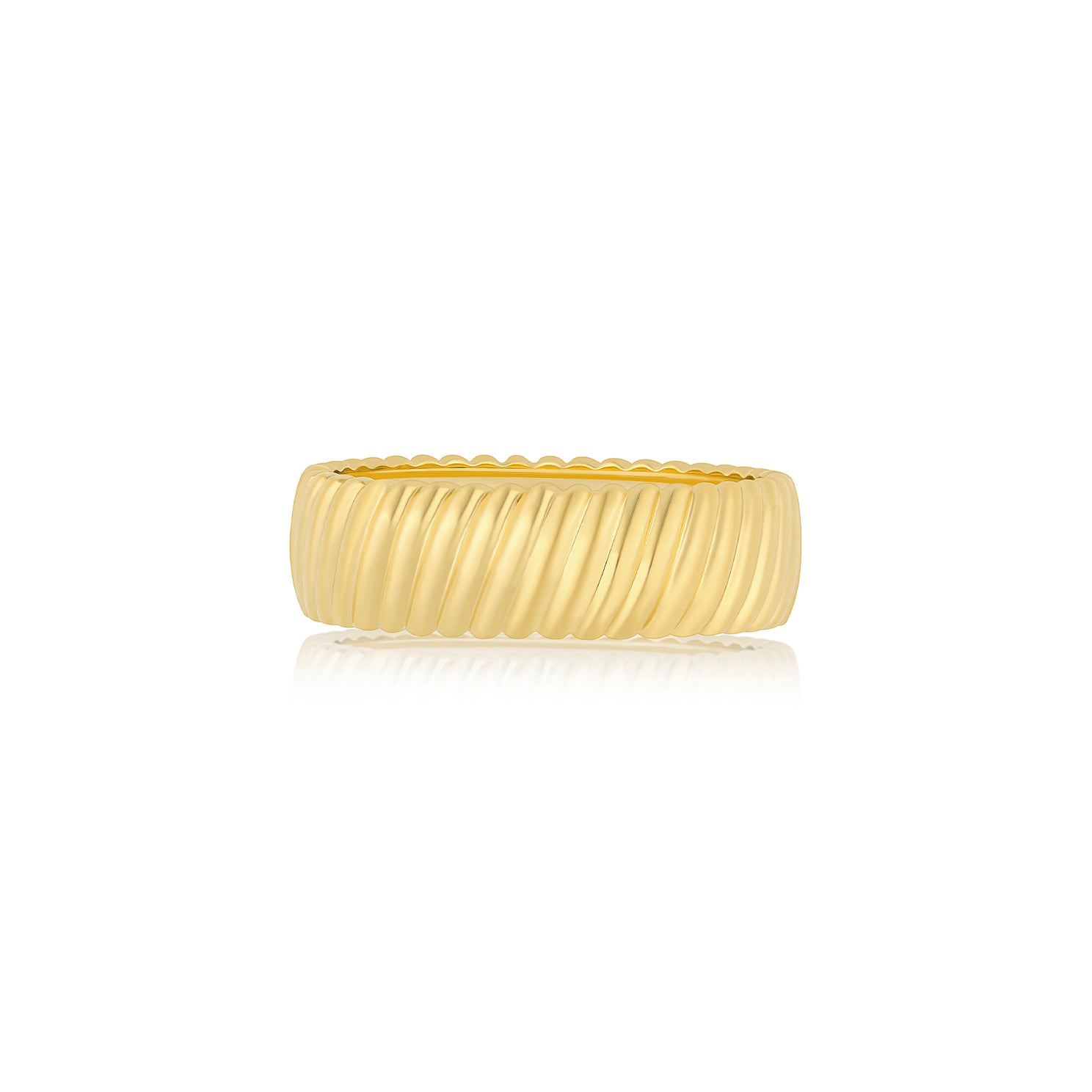 Diamond Jumbo Twist Ring in 14k yellow gold back side view