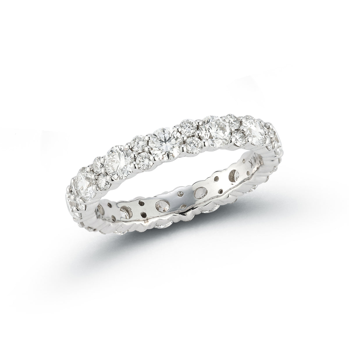 Round & Illusion Diamond Eternity Band in 18k white gold