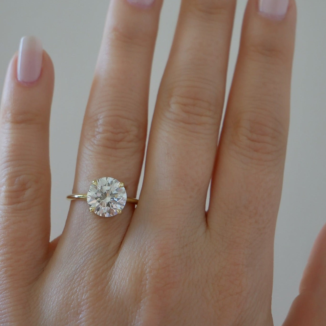 Round engagement ring gold band deals