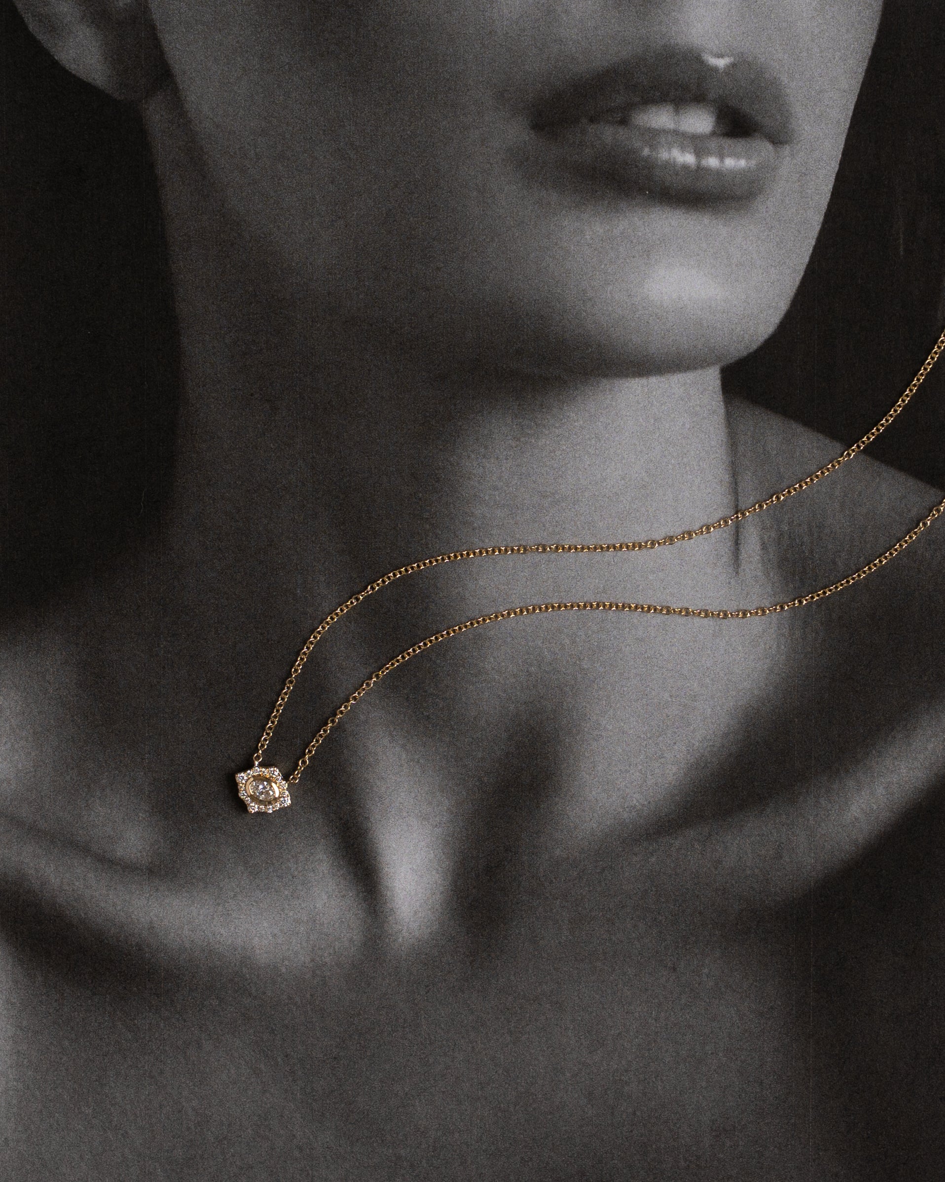 Daphne Oval Diamond Necklace