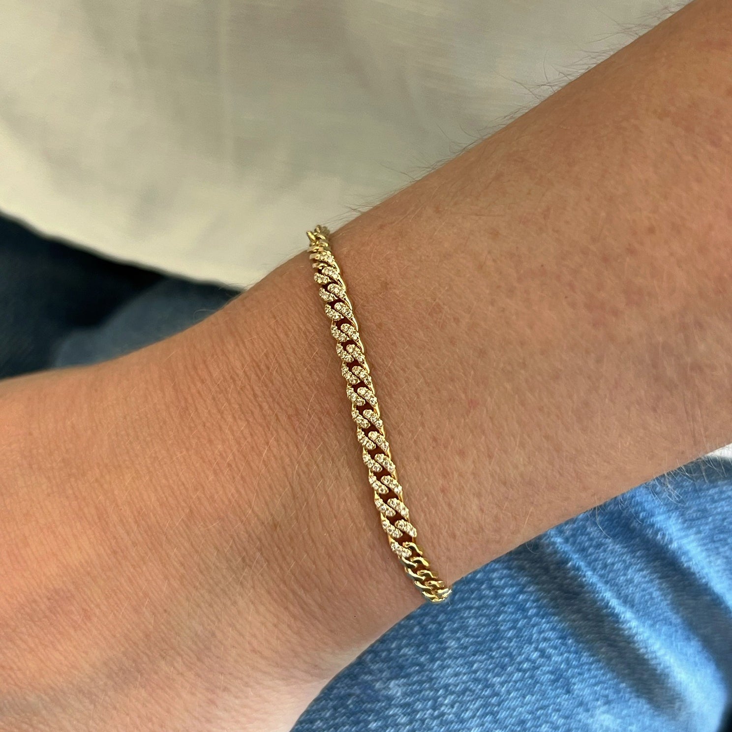 14K Yellow Gold Diamond Curb Chain Bracelet