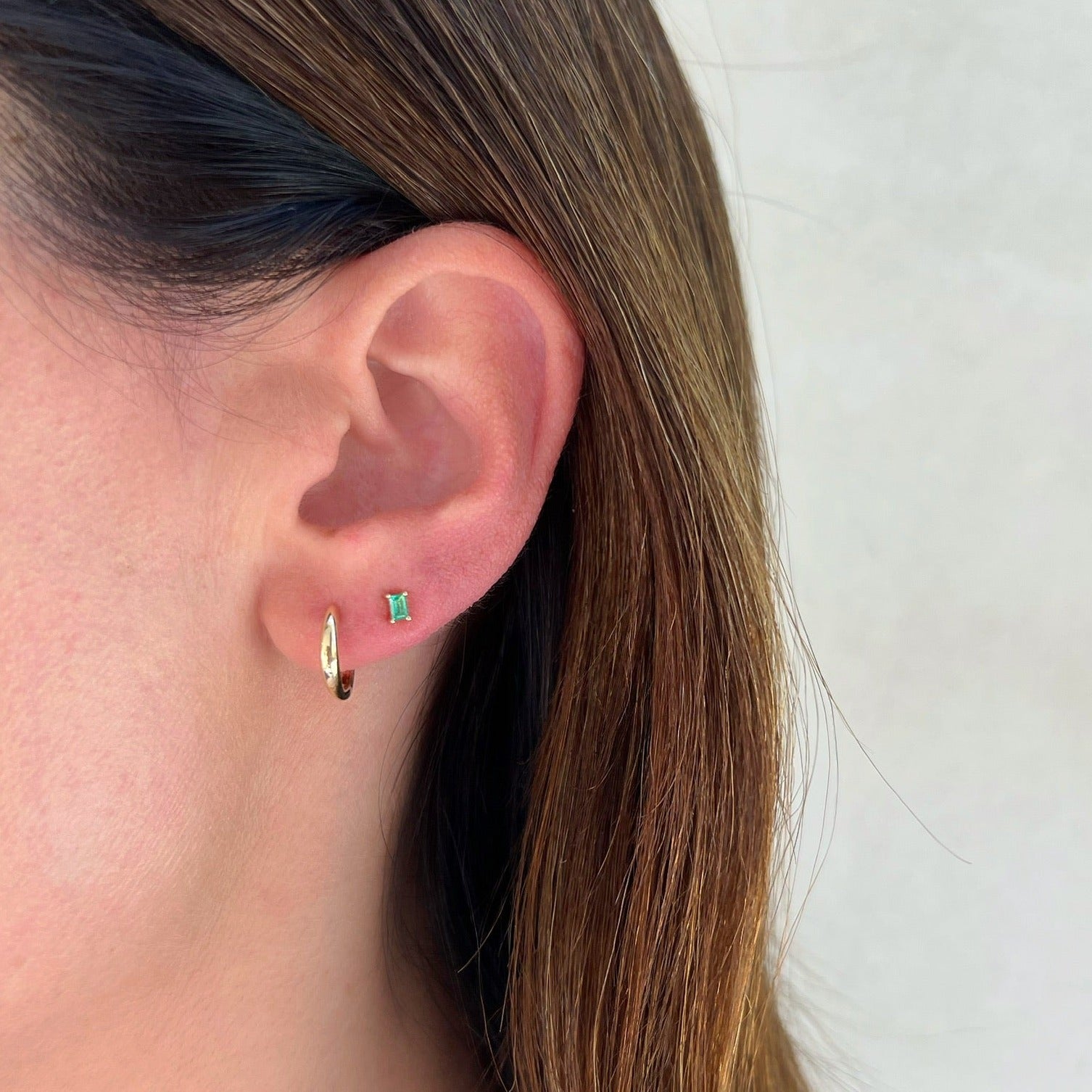 Emerald Baguette Stud Earring