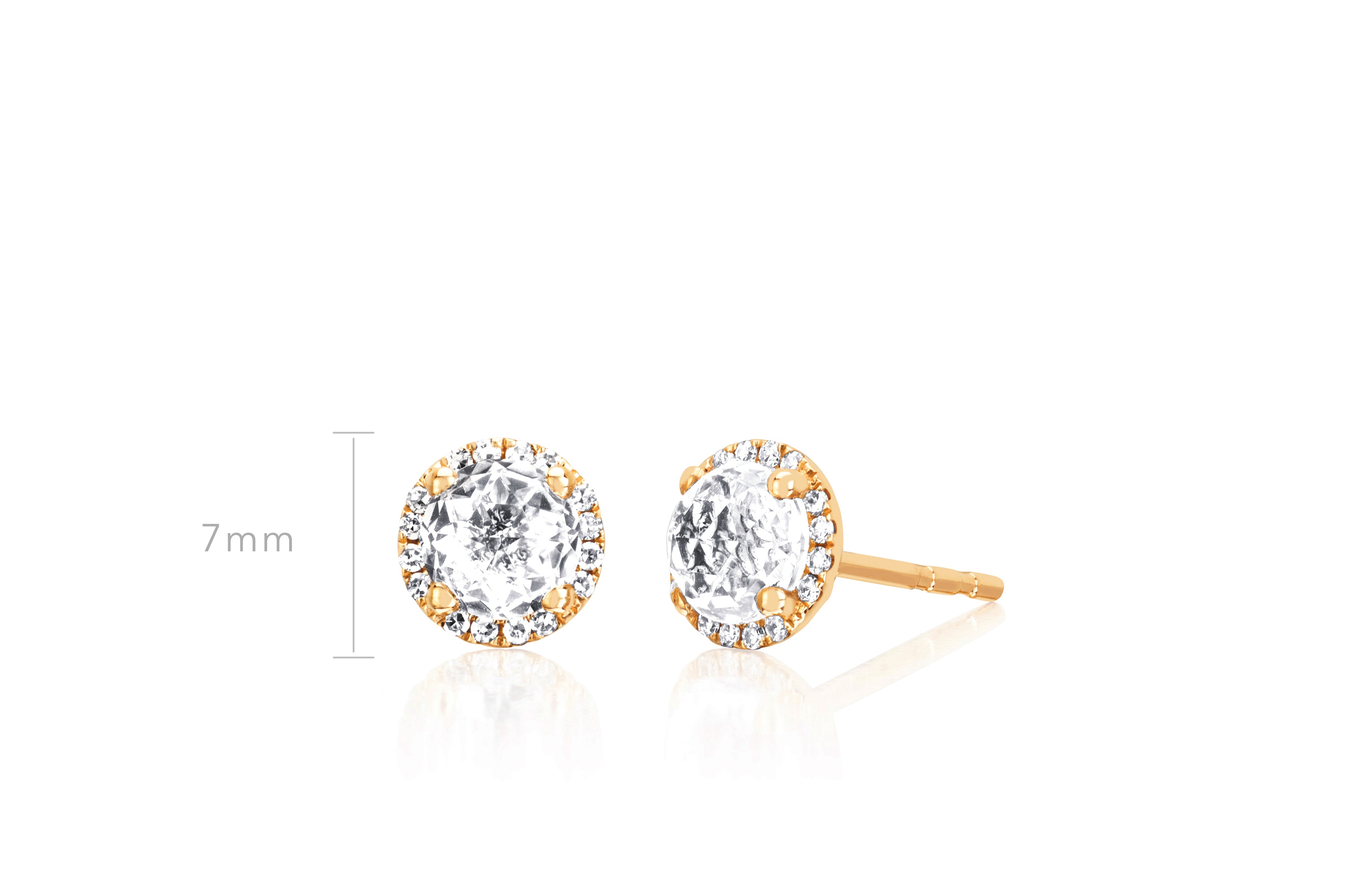 Diamond White Topaz Stud Earring in 14k yellow gold with size measurement of 7mm height