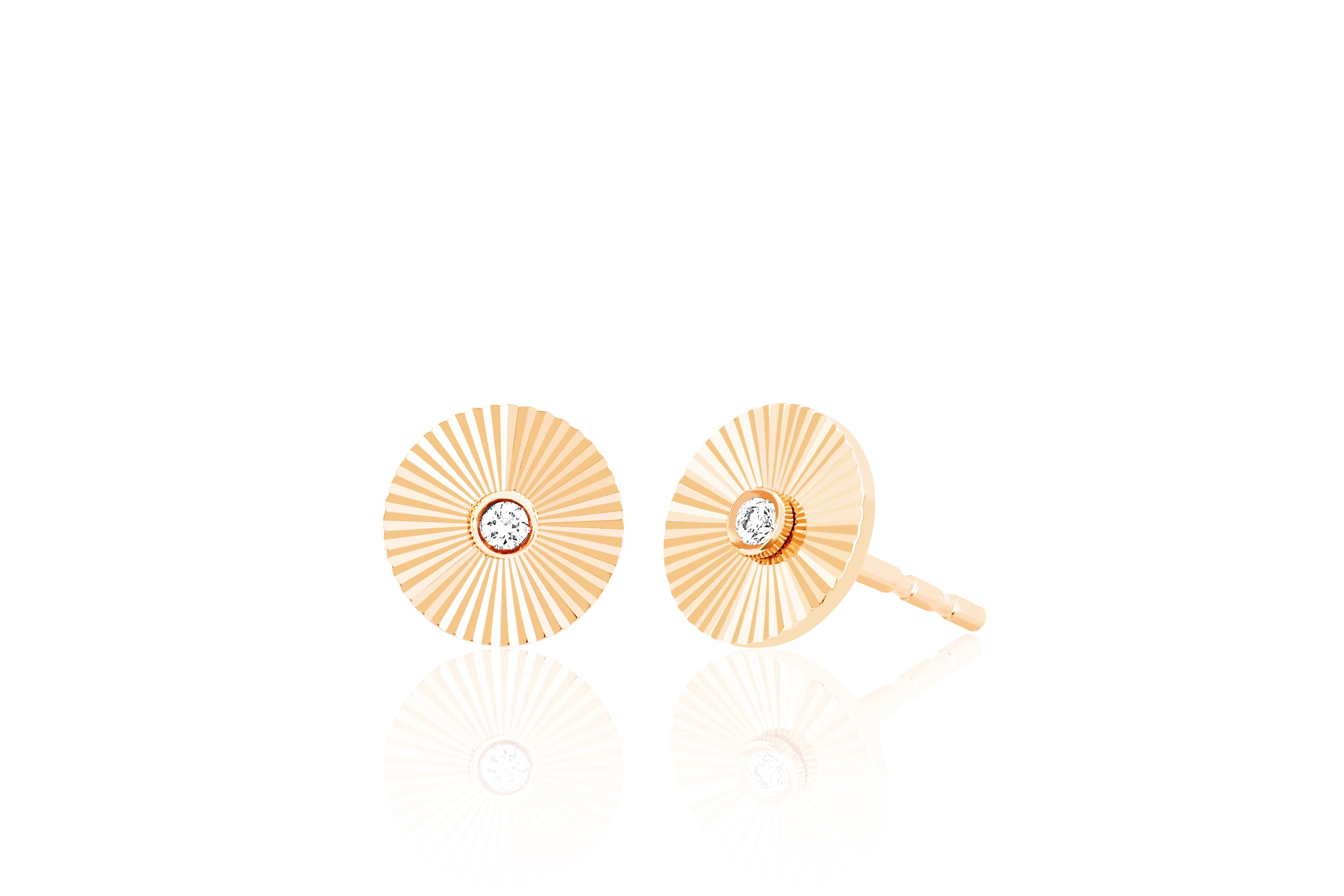 Diamond Fluted Disc Stud Earring
