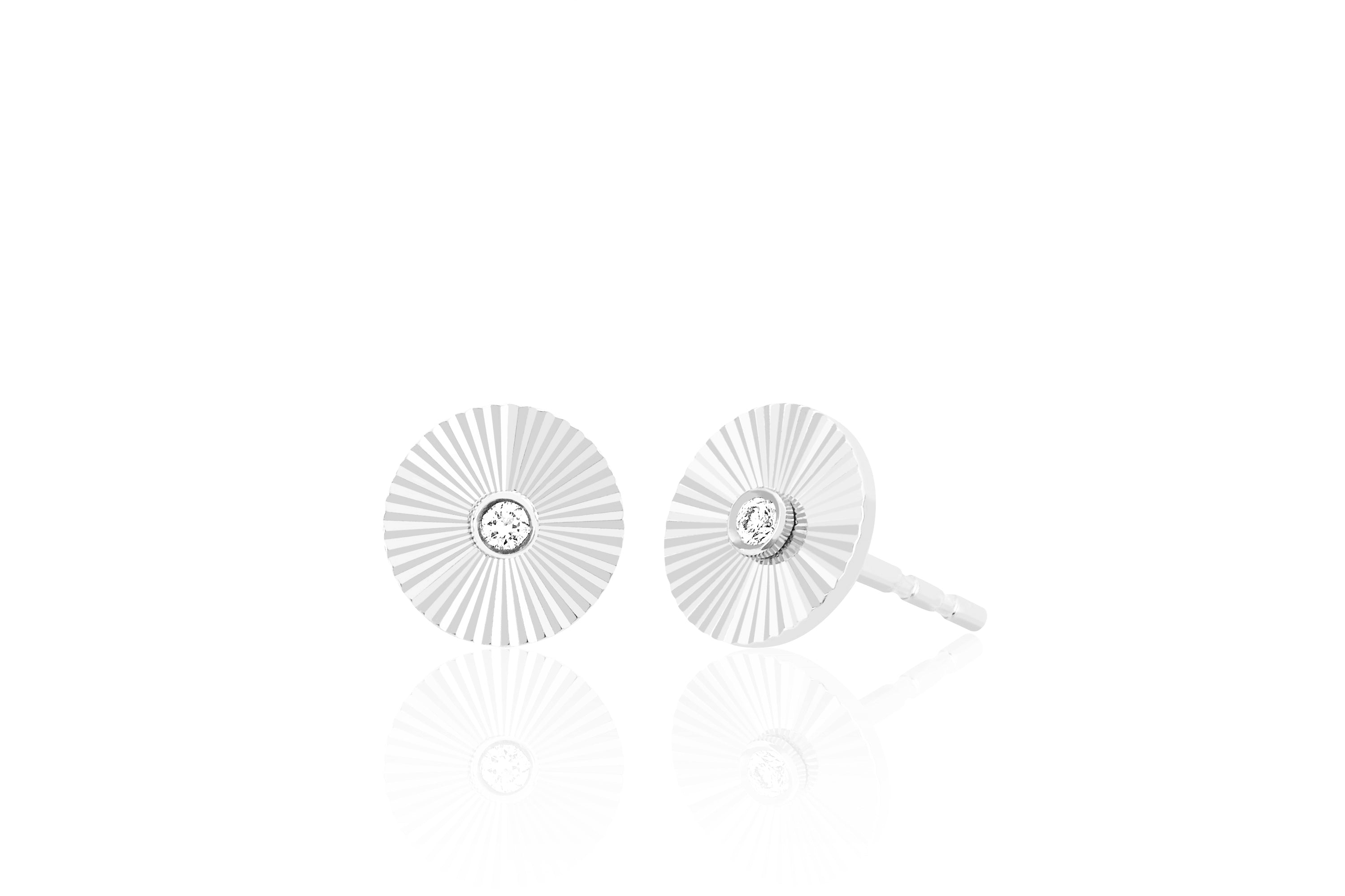 Diamond Fluted Disc Stud Earring