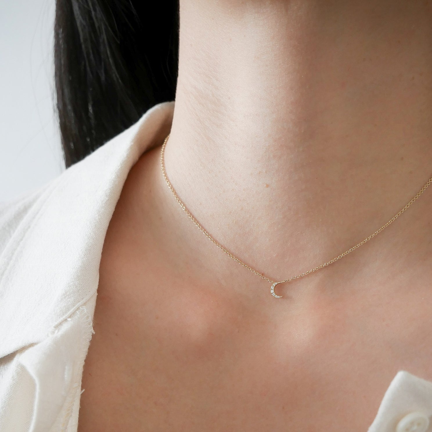 Mini Crescent Moon Diamond Necklace in 14k Gold / Double Horn Diamond  Necklace at Rs 35000 | Pendant Necklace in Surat | ID: 2851298785355